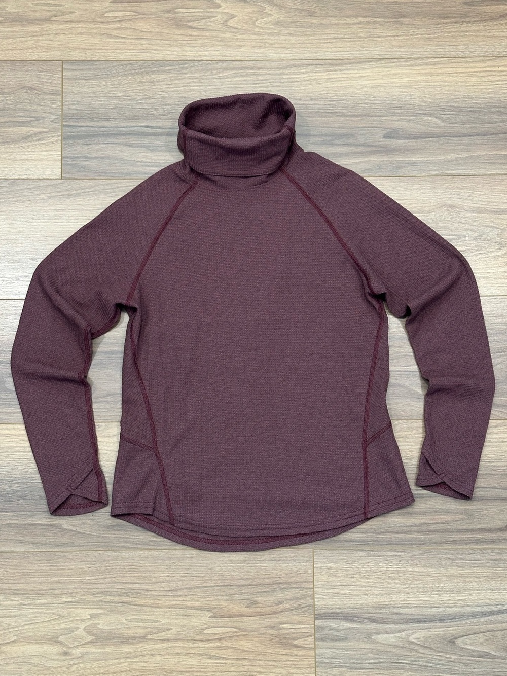 Kuhl Petra Turtleneck in Burgundy Size Medium